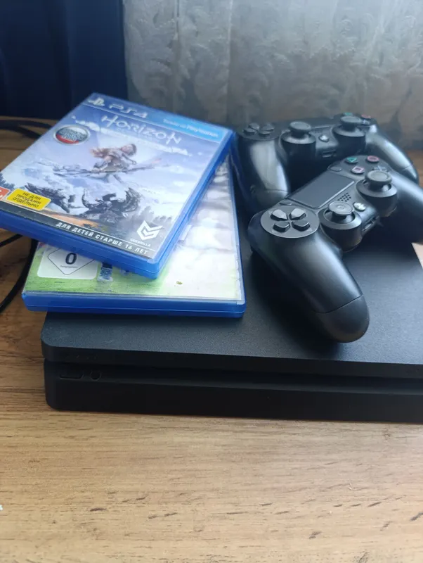 PS4 2 PS4 2