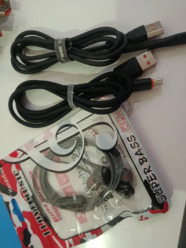 Кабель Micro-USB и Type-C 2 Кабель Micro-USB и Type-C 2