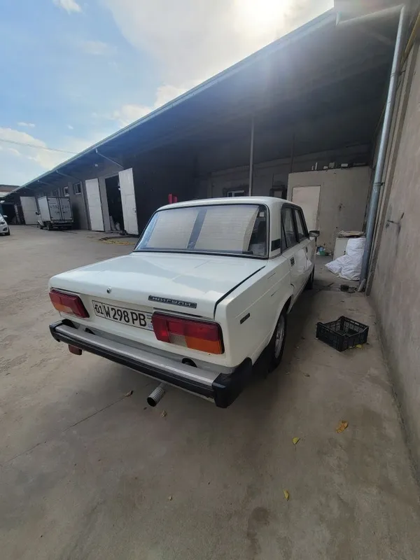 Vaz 2105 05mator Yili 1990 Probek 104400km Rul taraf krilo eshida k 2 Vaz 2105 05mator Yili 1990 Probek 104400km Rul taraf krilo eshida k 2