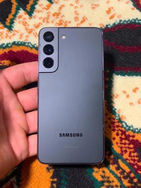 Samsung s22 sotiladi 256 talik abmengga tel kk. 4