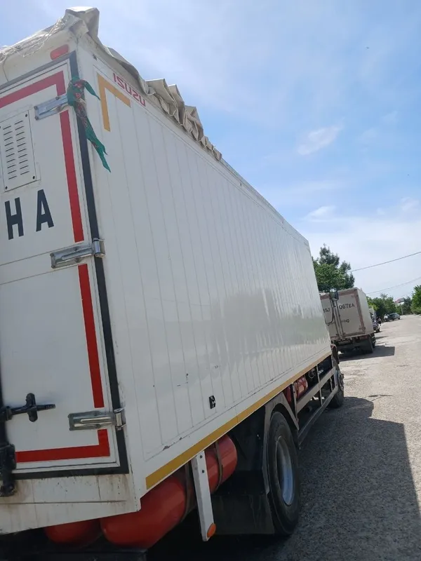 Сотилади исузу 10 тоннали краскаси тоза кам,иликги йук — фото 4