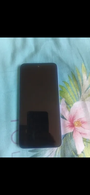 Продаётся Redmi 15, коробка и документы есть 2
