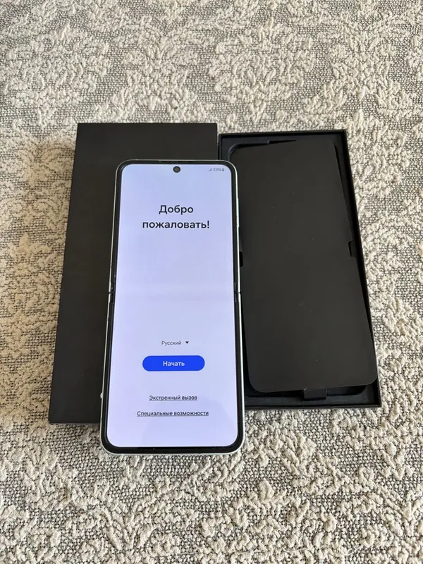 Идеал Samsung Galaxy Z Flip 6 256GB — фото 1