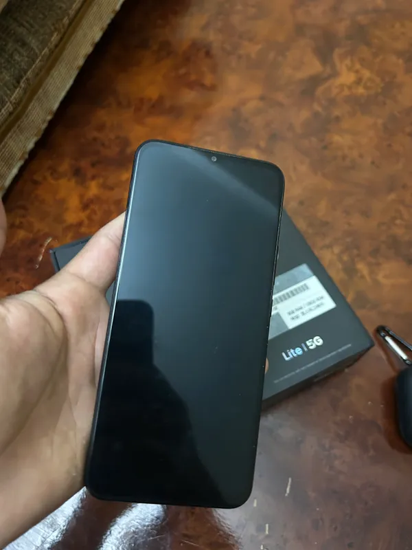MI 10 Lite — 200 000 сум, ещё договоримся 3