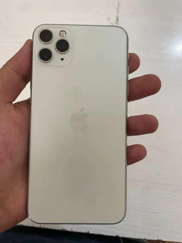 Iphone 11 pro max 4 Iphone 11 pro max 4