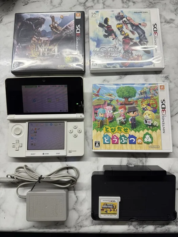 Nintendo 3 DS белый жемчуг 1 Nintendo 3 DS белый жемчуг 1