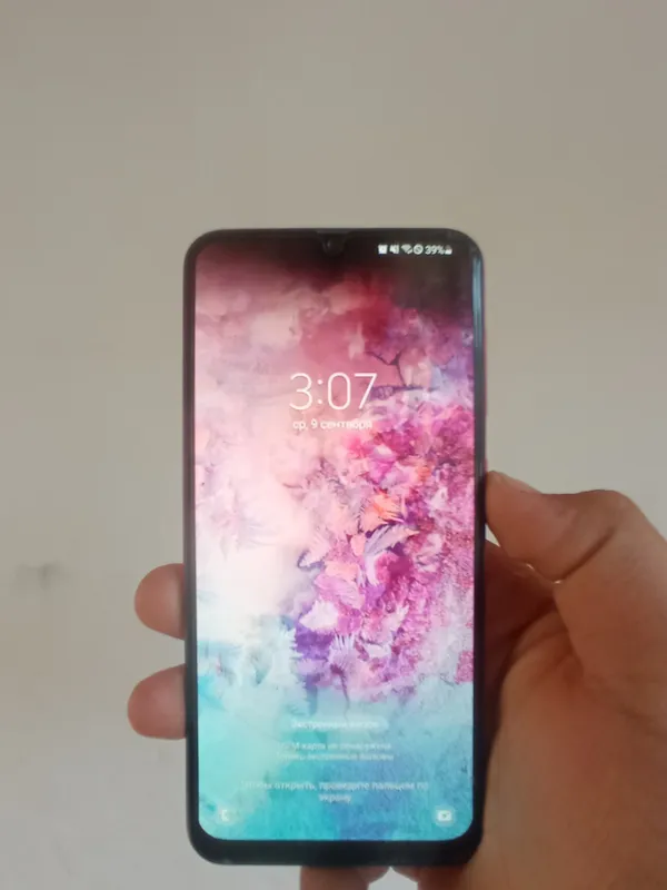 Samsung A30, 32 ГБ 2 Samsung A30, 32 ГБ 2