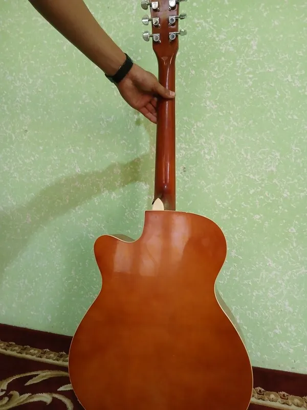 Gitara sotilad narxi600.000ming so‘m. — фото 1