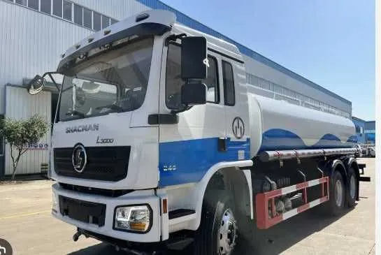 Бензовоз SHACMAN L3000 15 куб.м. Бензовоз SHACMAN L3000 15 куб.м.