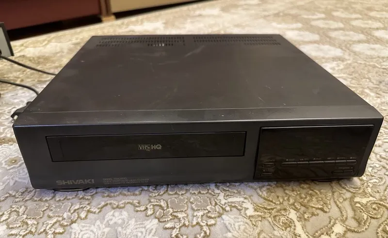 Видеомагнитофон Shivaki SV-R7 1 Видеомагнитофон Shivaki SV-R7 1