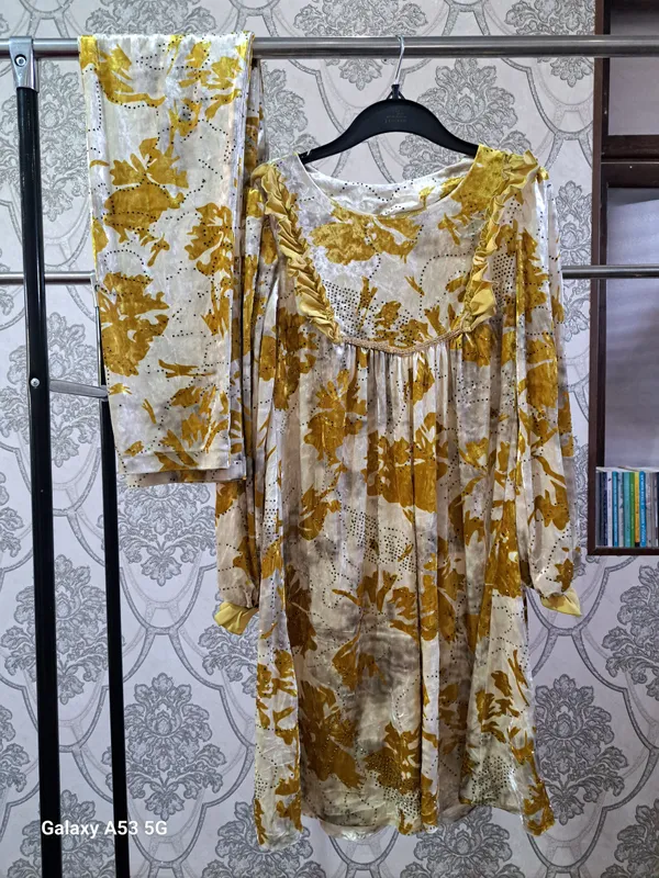 Kiyimlar donasi 100 ming dan yana kelishiladi — фото 1