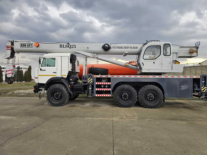 Автокран 25 т. 43118 6x6 3