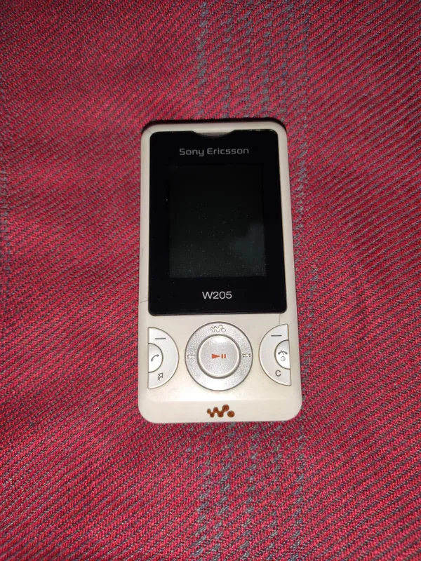 Sony Ericsson W205 Walkman Oriflame × Дима Билан 2