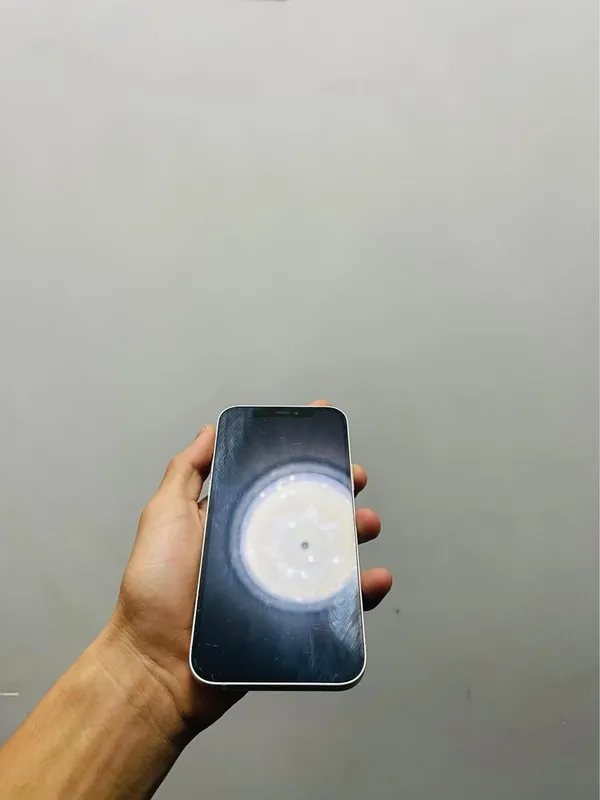 Iphone 12. 1 Iphone 12. 1