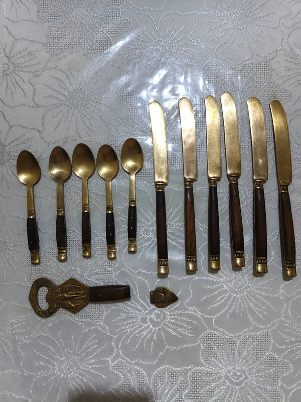мис дан