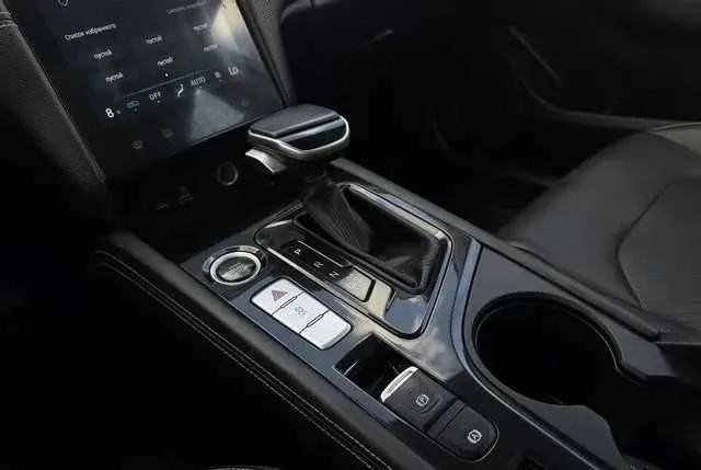 Продаю автомобиль JAC J7 срочно, !!! 9 Продаю автомобиль JAC J7 срочно, !!! 9