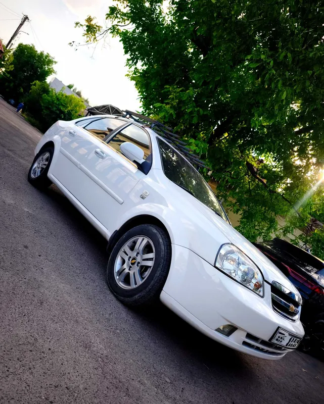 Chevrolet Lacetti 1.8 AT, 2010-yil sotiladi 3 Chevrolet Lacetti 1.8 AT, 2010-yil sotiladi 3