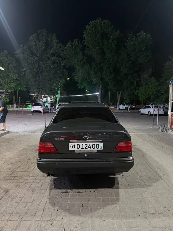 Продаётся Mercedes Benz w124 E320 отличном состоянии 2 Продаётся Mercedes Benz w124 E320 отличном состоянии 2