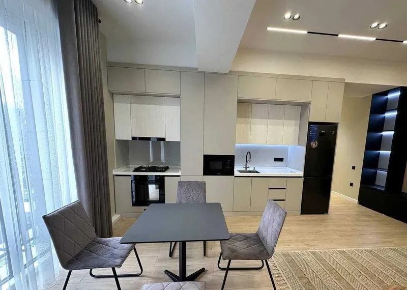C-2 • 3 xona • 85 m² • 5/9-qavat 5 C-2 • 3 xona • 85 m² • 5/9-qavat 5
