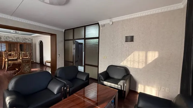 Офис-особняк 280 м² на Ракат Боши — фото 3