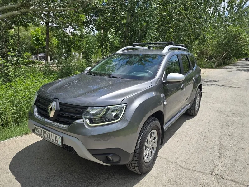 Renault Duster, 2021 г., 1.3 л (турбо), механика, 4WD, пробег 4 000 км — фото 4