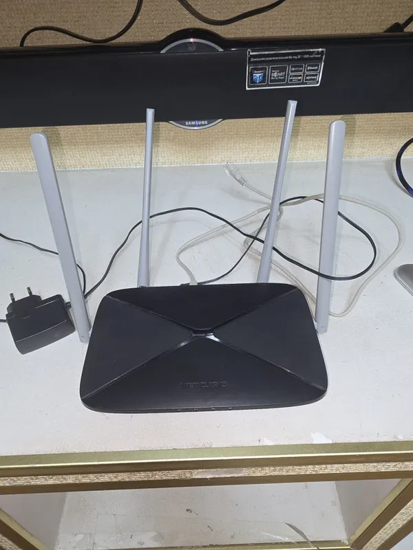 Продам wifi роутр Mercusys AC12 в отличном состоянии
