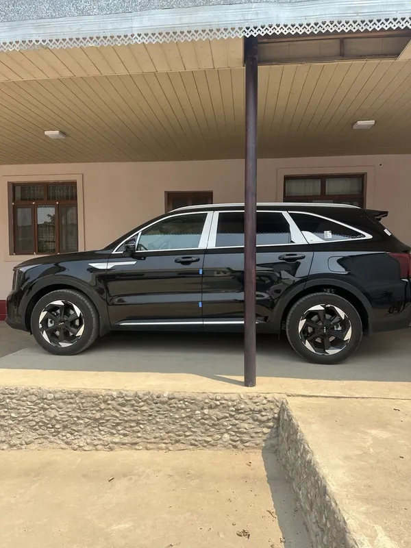 Kia Sarenta full 1