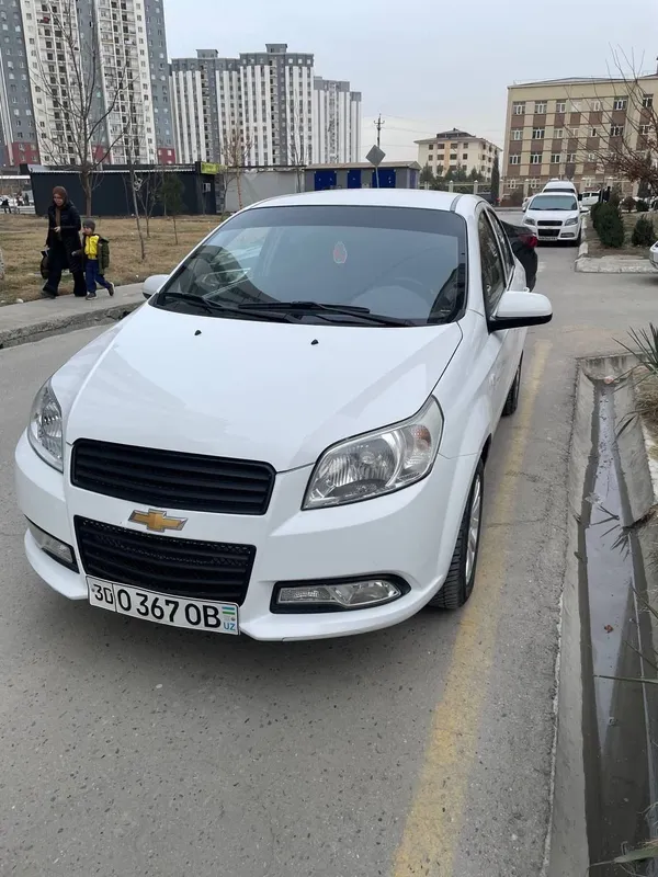 Аренда авто Спарк Некси 3 от 130 000 сум до 180 000 сум 2