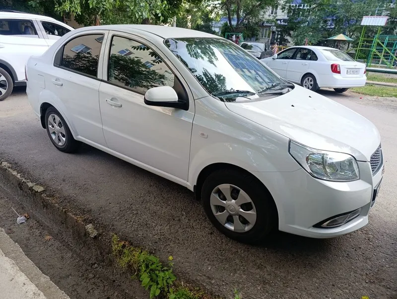 Nexia 3 suxoy arenda 180000