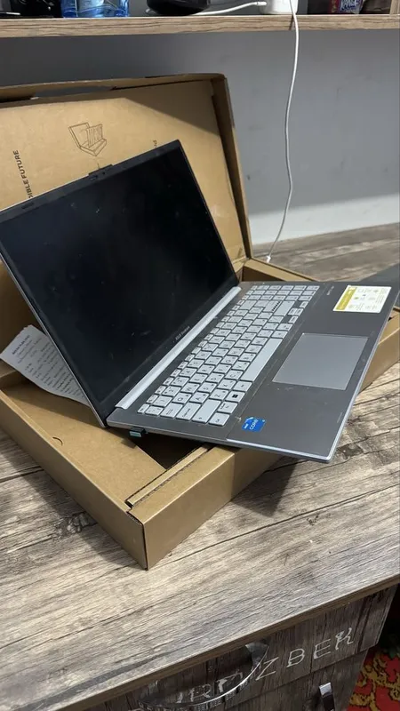 Asus Vivobook ideal holatda 3