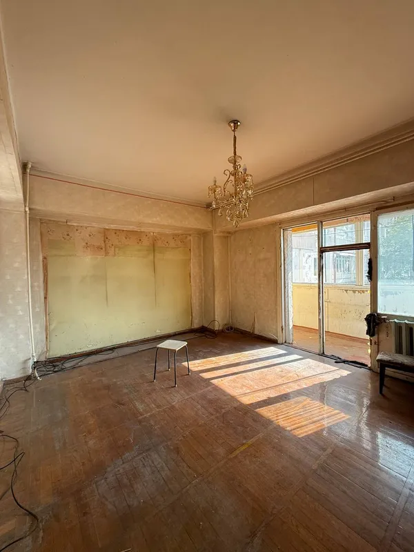 Продажа 2-комн. кв. 52 м², Мирабадский 6