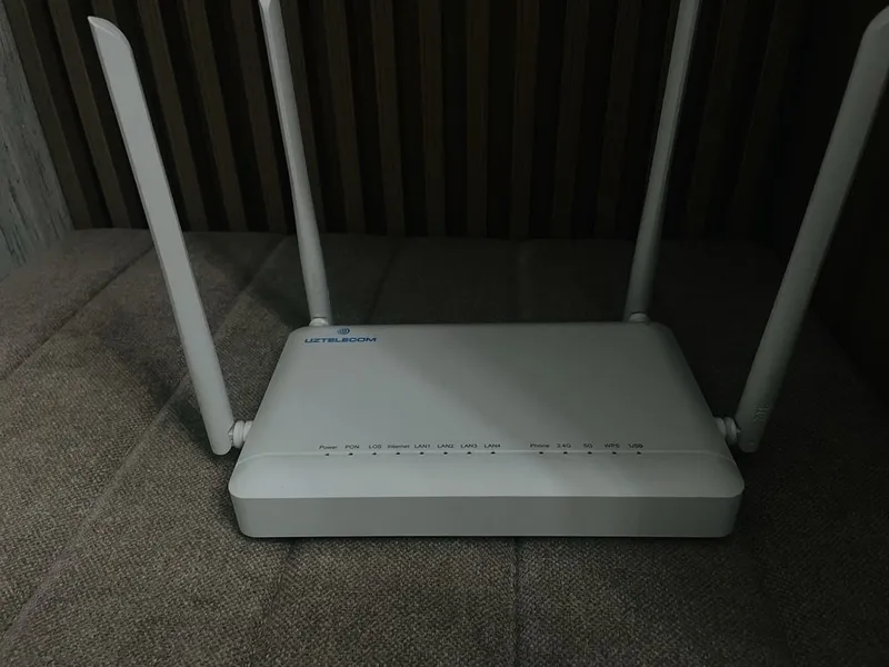 ZTE WIFI 6 Gpon terminal model zxhn f6600p