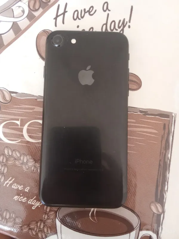 Легендарный iPhone 7 в идеальном состоянии 3 Легендарный iPhone 7 в идеальном состоянии 3