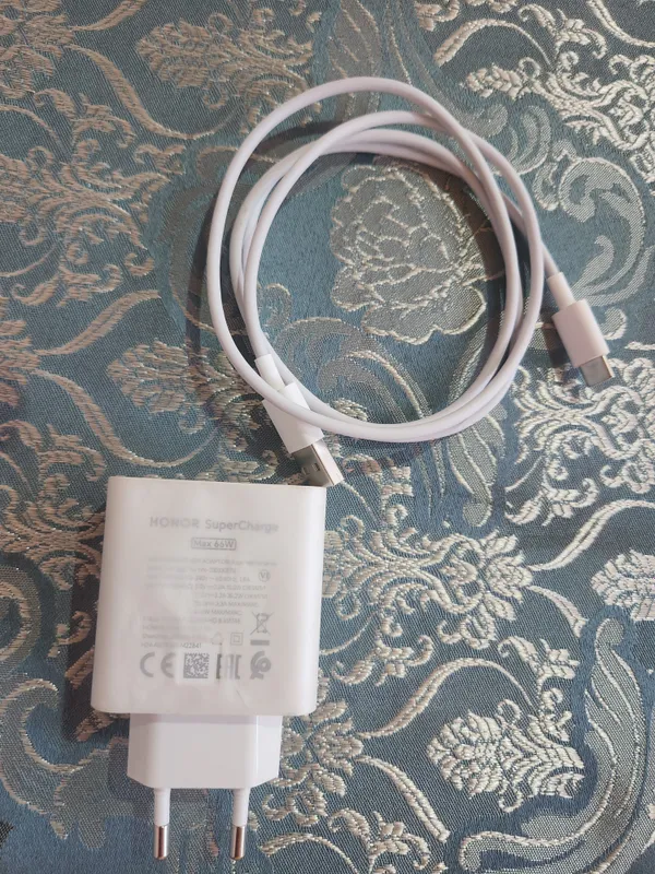honor uchun 66 w super charge , holati yangi 2 honor uchun 66 w super charge , holati yangi 2