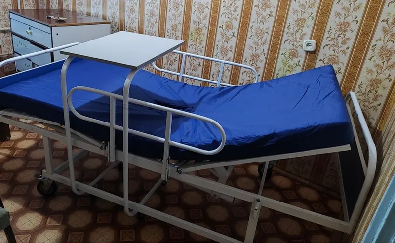 Медицинская кровать 5
