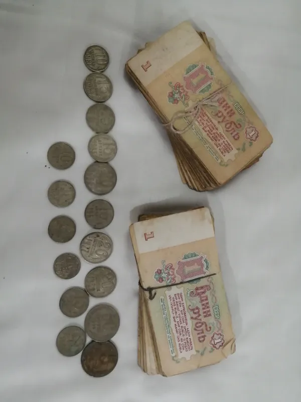 1961-yilgi 1 rubl 236 ta banknota va tangalar 1 1961-yilgi 1 rubl 236 ta banknota va tangalar 1