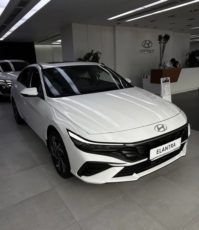 HYUNDAI elantra 2026 новый 4 HYUNDAI elantra 2026 новый 4