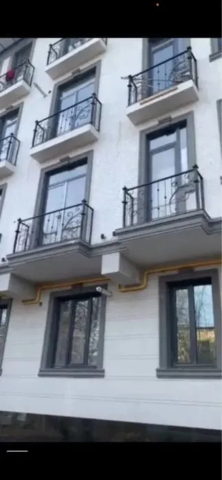 Сдаётся 1 комн квартира в Юнусабадский 4 квартал 1 Сдаётся 1 комн квартира в Юнусабадский 4 квартал 1