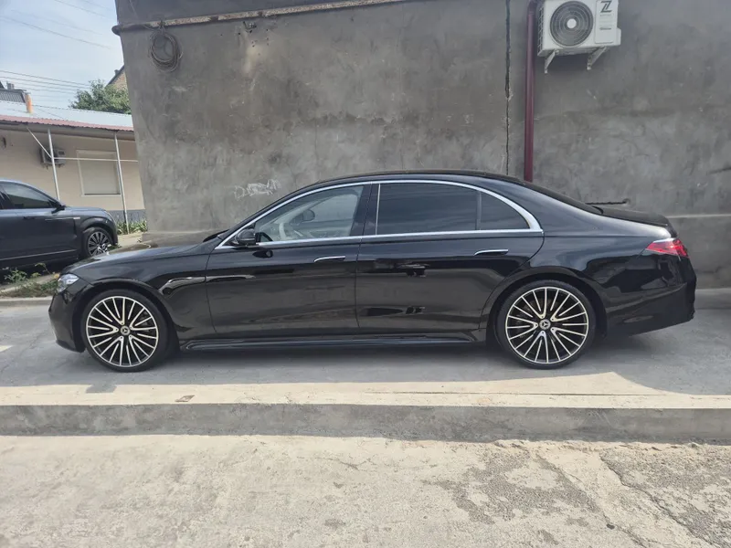 Срочно Продаётся mercedes-benz 3 Срочно Продаётся mercedes-benz 3