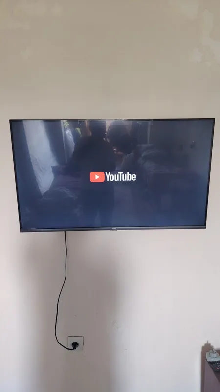 Продам телевизор Artel 43 smart full HD как новый 5