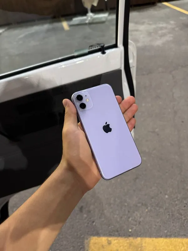 Iphone 11 ochilmagan 2