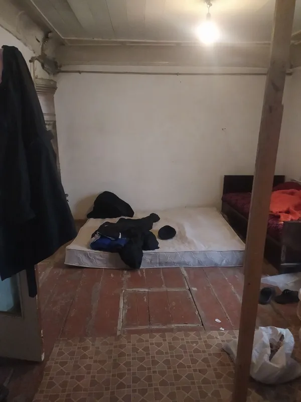 Uy srochne sotiladi 2.7 sotix sutixi 72mingdan — фото 1