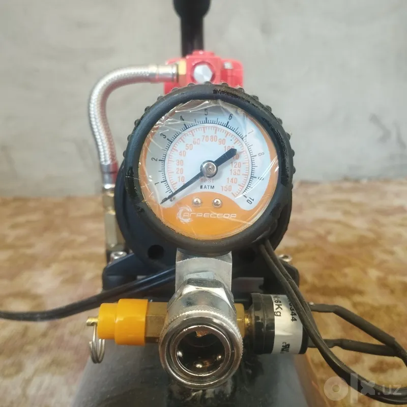 Автомобильный компрессор 12V 3 Автомобильный компрессор 12V 3