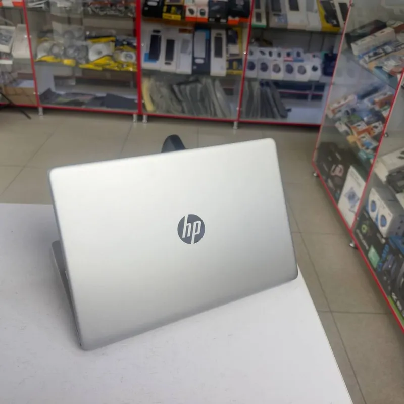 Hp core i7-1065G7 8/512 ssd holati yaxshi — фото 4