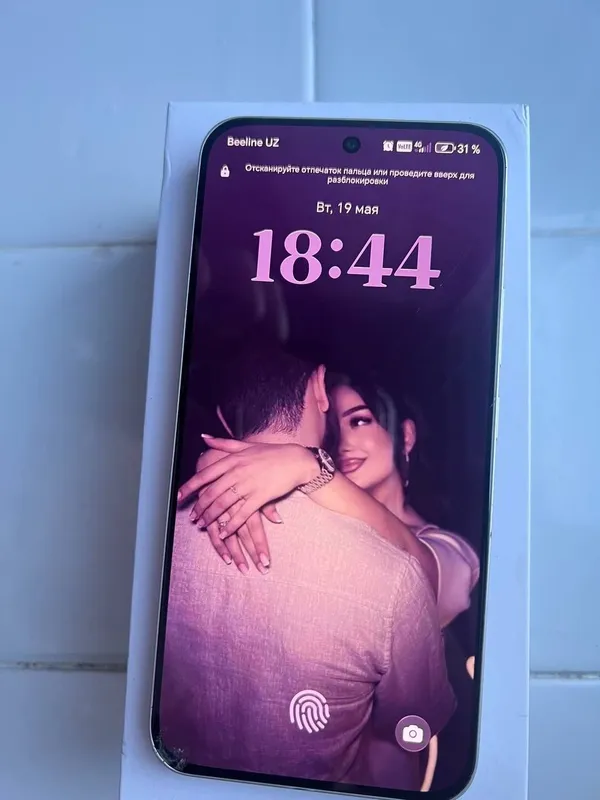 Honor 400 ideal. 256