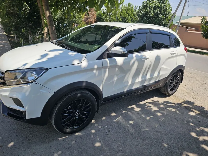 LADA X-Ray KROSS sotiladi 2