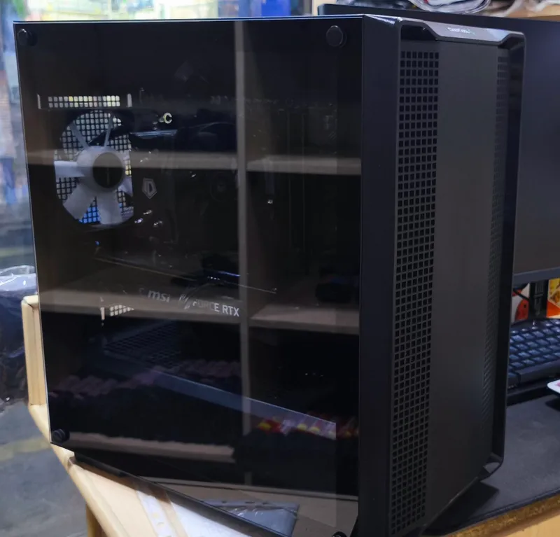 Gigabyte B760 + i5 12400f + GTX 1660Super + LG 24