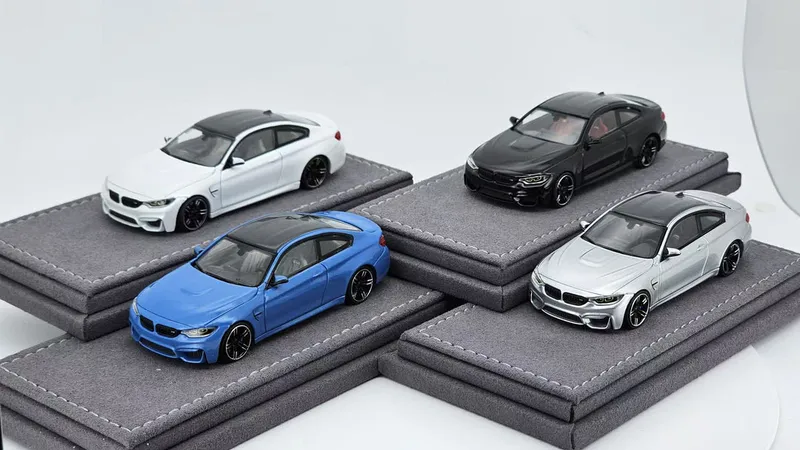 1:64 BMW M4 F82 коллекционная машинка 5 1:64 BMW M4 F82 коллекционная машинка 5