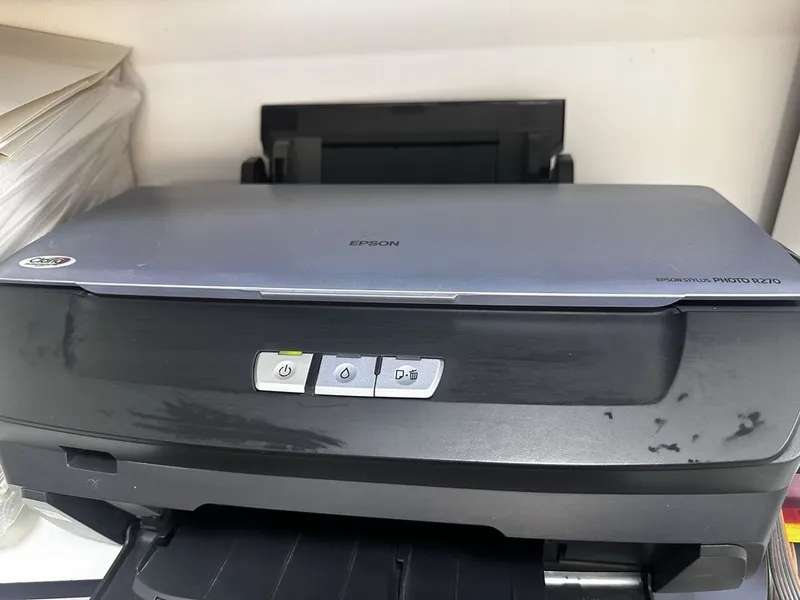 R 270 Epson в идеальном состоянии продается принтер 1
