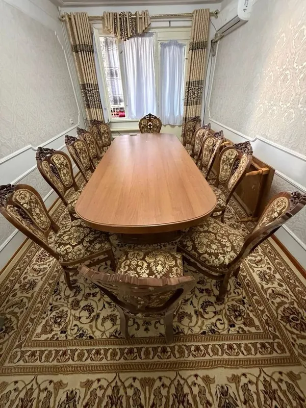 1 та стол 12 та стул сотилади срочно холати янги ишлатилмаган 1